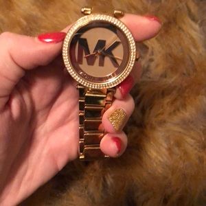Michael kors rose gold watch